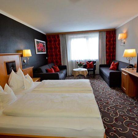 Hotel Rettenberg Kolsass エクステリア 写真