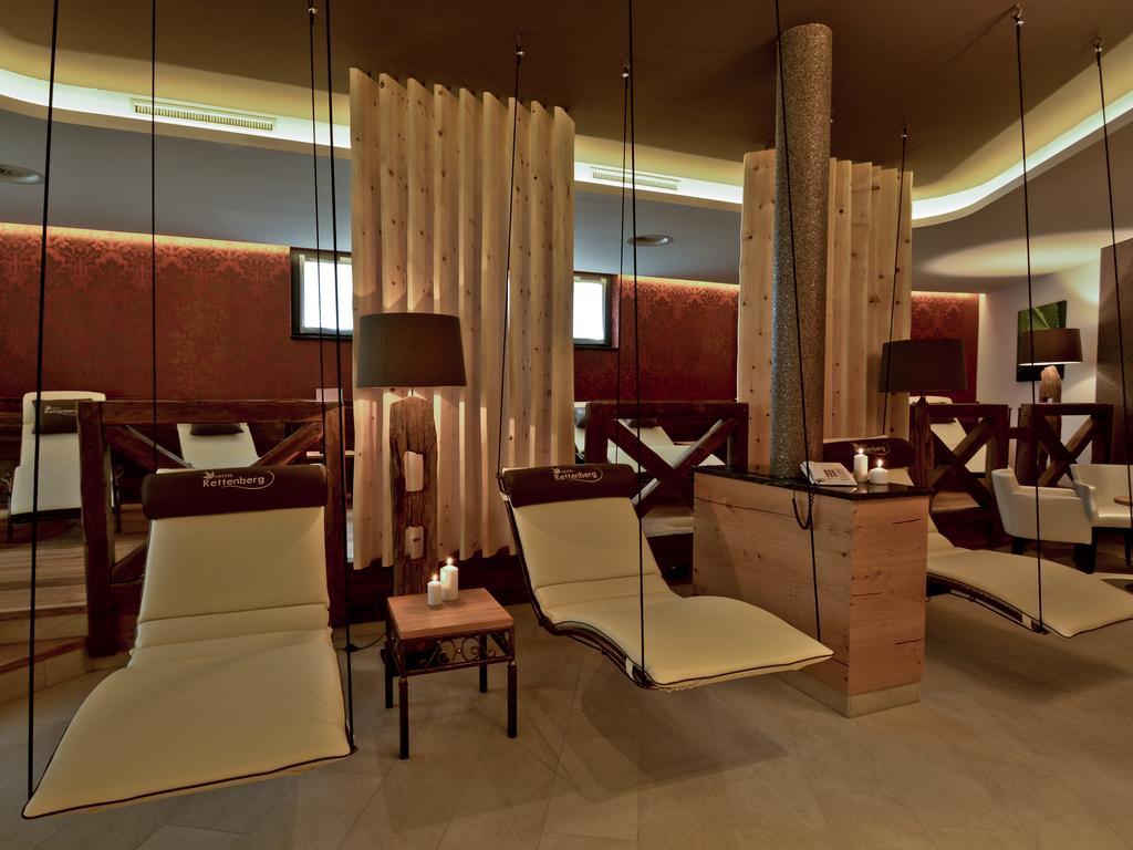 Hotel Rettenberg Kolsass エクステリア 写真